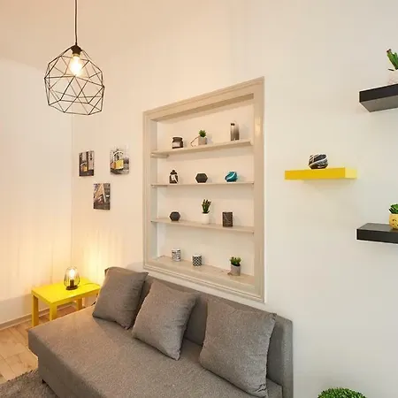 Bairro Alto Apartment *